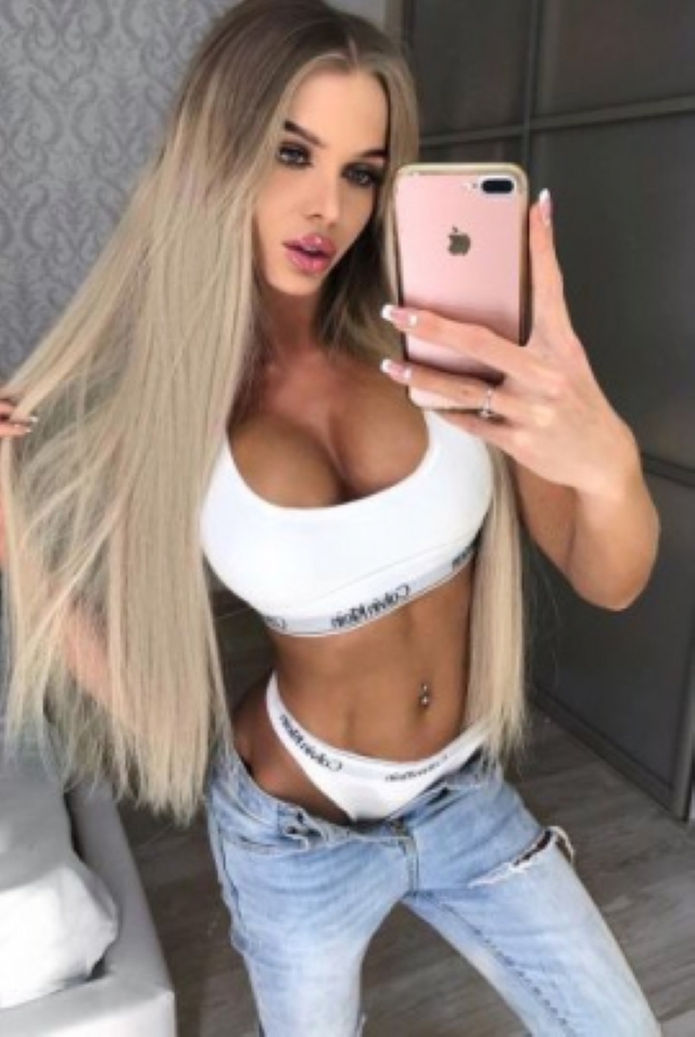 Cassidy – Breckenridge exotic dancer for bachelor parties, corporate events, ski chalets