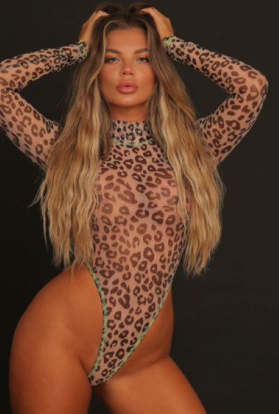 Azariah - Houston Female Stripper for Boat Parties, Cabin Weekends, VIP House Parties